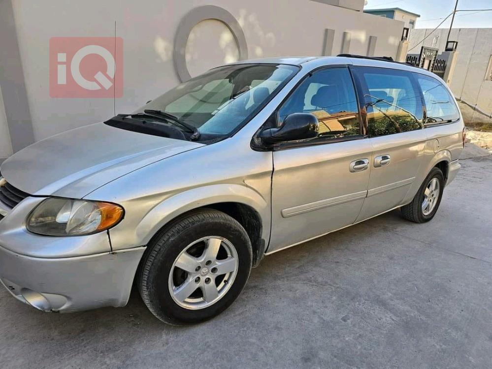 كرايسلر جراند كارافان